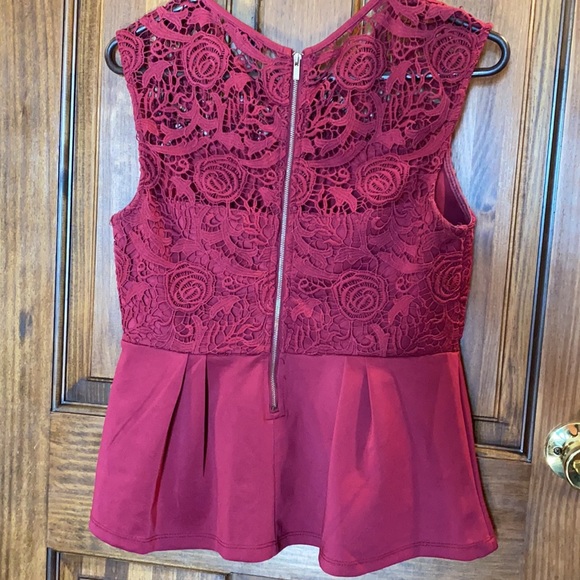 Dynamite Peplum Sleeveless Blouse - Picture 3 of 3